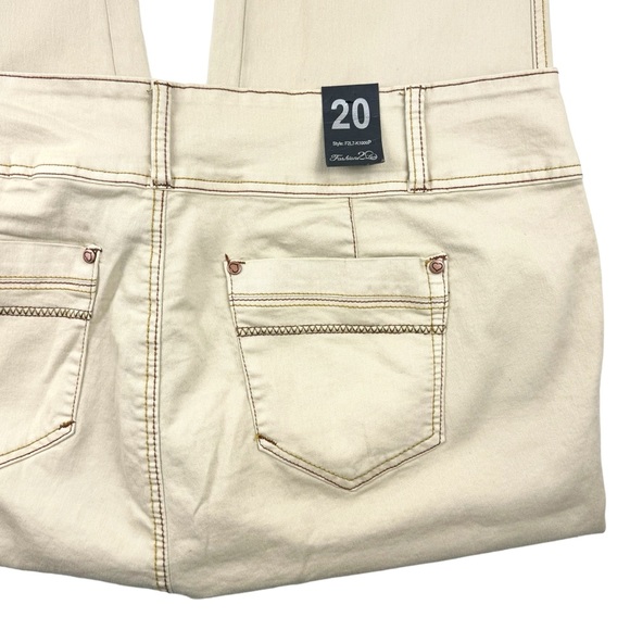Fashion 20 Love Women’s Jeans Sz 20 Stretch Wide Leg Relaxed Fit Beige Denim NWT - Picture 10 of 15